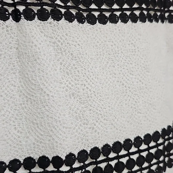 Nwot Badgley Mischka Black/White Off Shoulder Fringed Shortsleeve Ruffle Dress - Picture 10 of 17